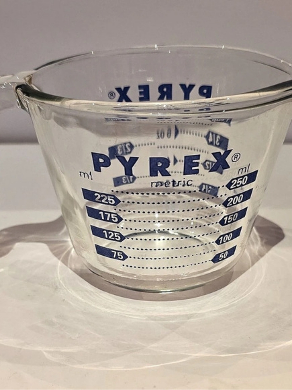 Pyrex Metrica 250 ml Glass Measuring Cup Clear & Blue